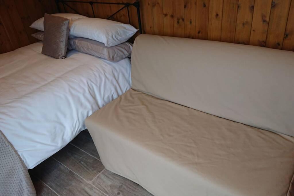 Malthouse Farm Cottage Carriage Dilhorne Eksteriør bilde