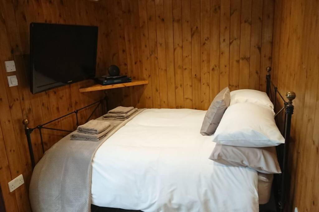 Malthouse Farm Cottage Carriage Dilhorne Eksteriør bilde