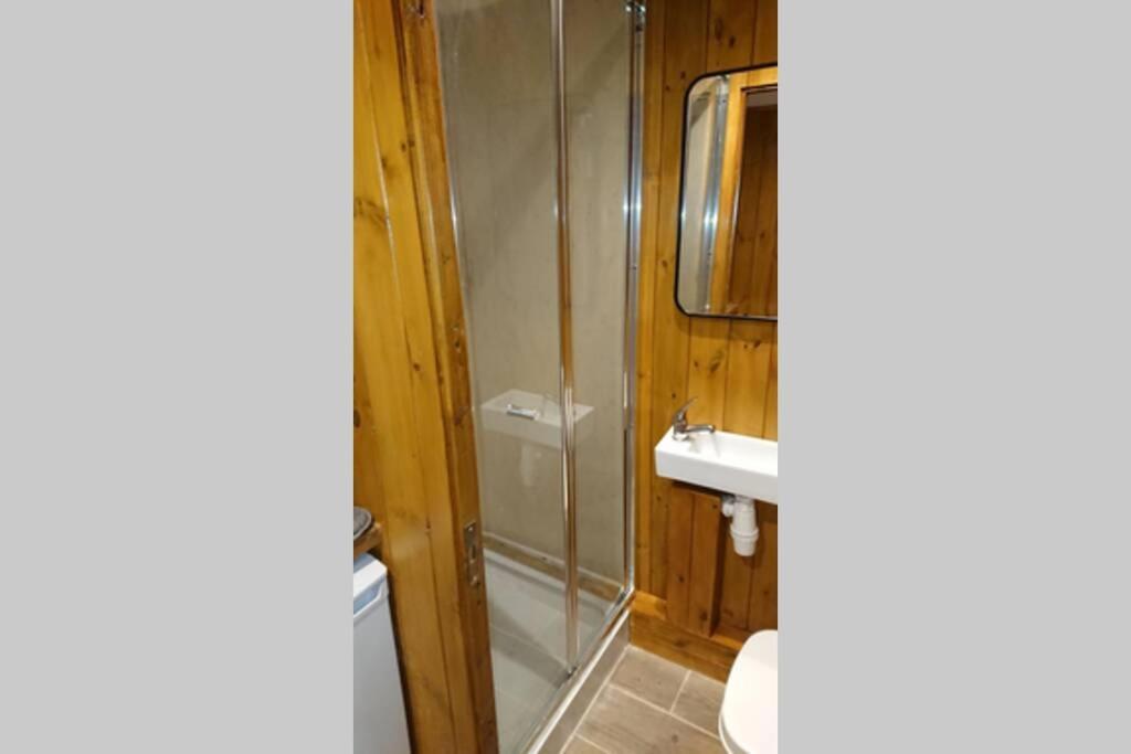 Malthouse Farm Cottage Carriage Dilhorne Eksteriør bilde